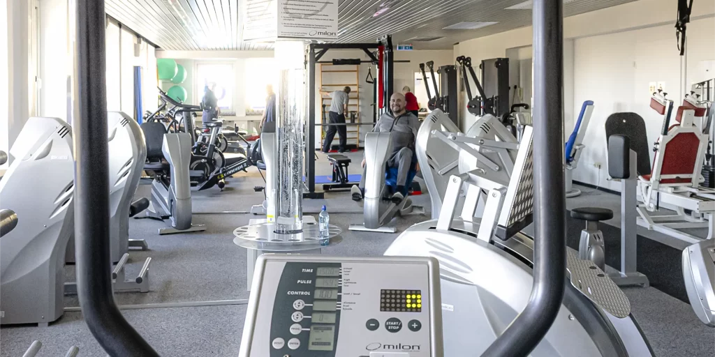Zirkeltraining mit Milon-Fitnessgeräten